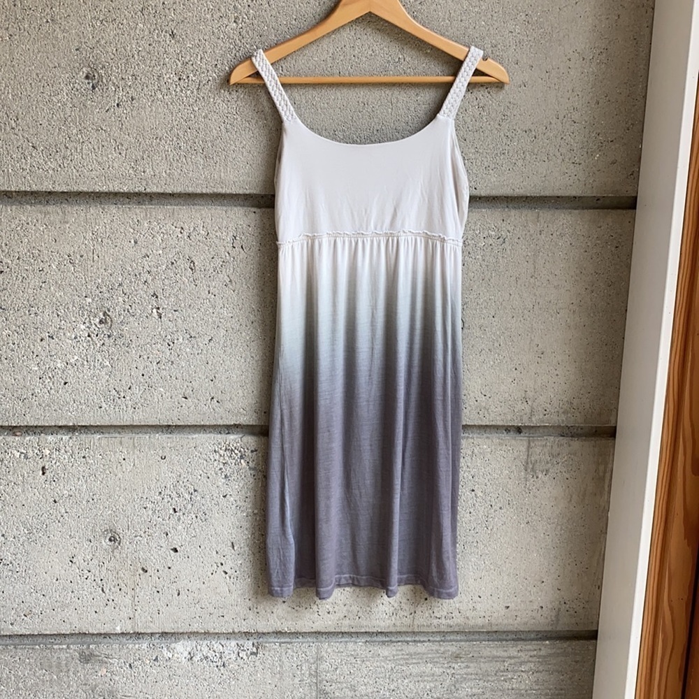 Gray Ombré Gradient Jersey Dress - Picture 6 of 10